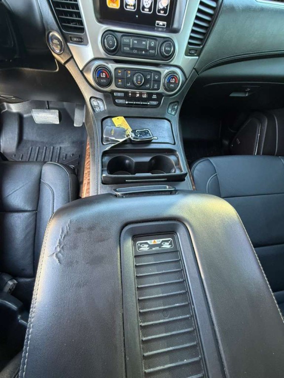 2018 Chevrolet Suburban Image 13