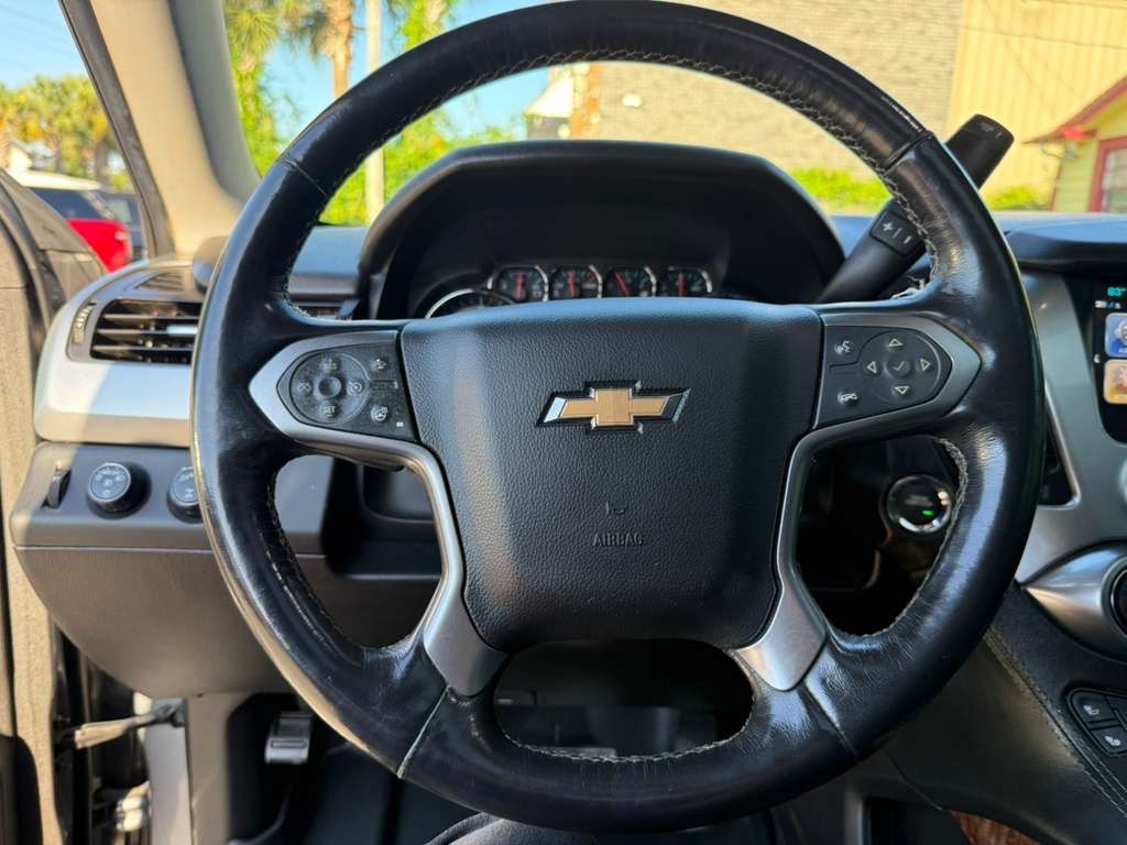 2018 Chevrolet Suburban Image 15