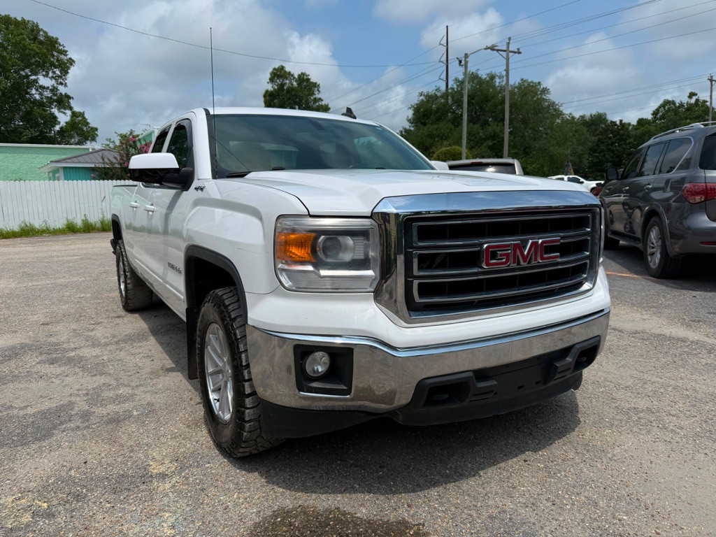 2015 GMC Sierra Image 2