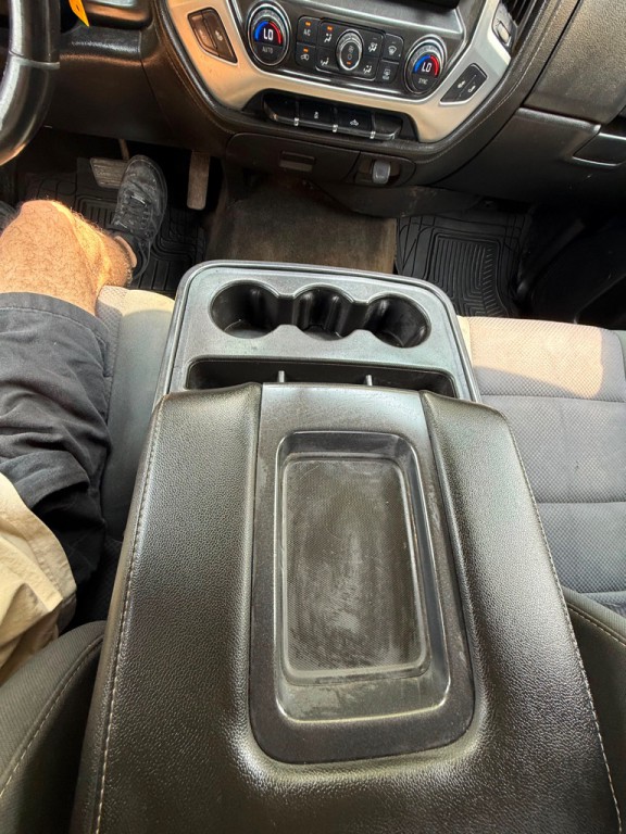 2015 GMC Sierra Image 14