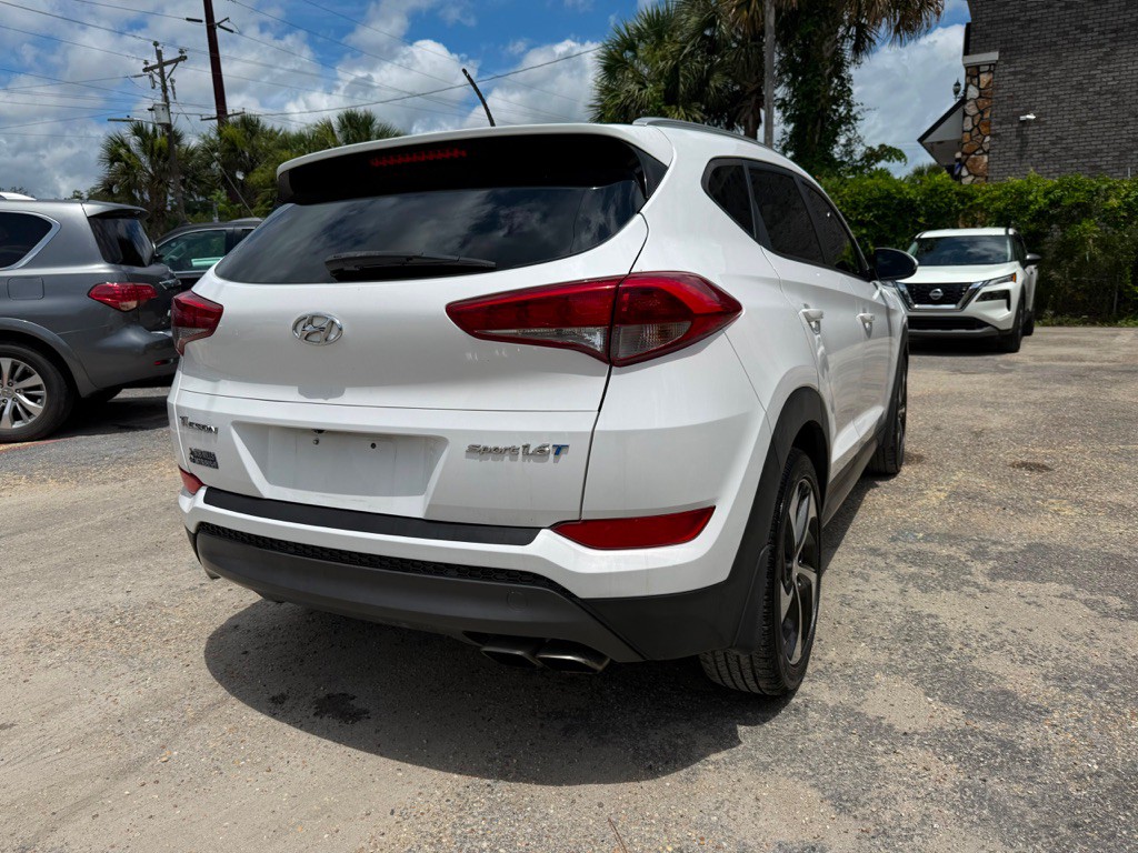 2016 Hyundai Tucson Image 4