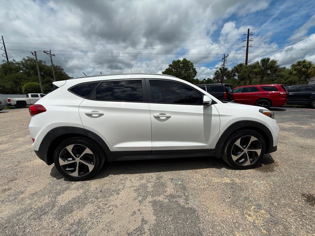 2016 Hyundai Tucson Image 7