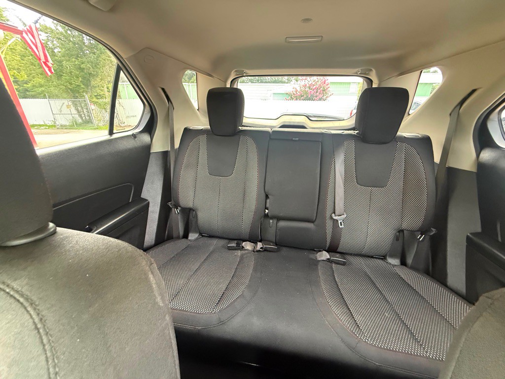 2015 Chevrolet Equinox Image 18