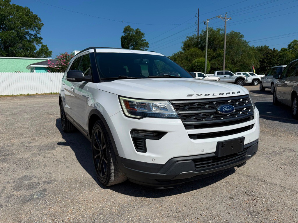 2019 Ford Explorer Image 2