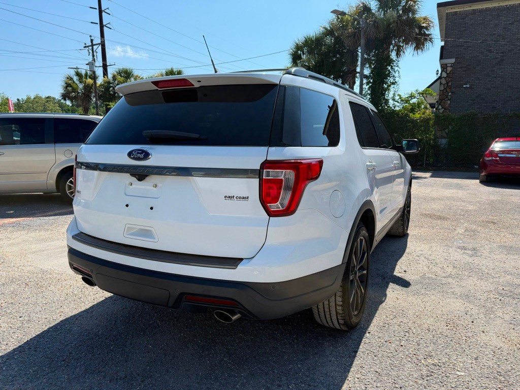 2019 Ford Explorer Image 6