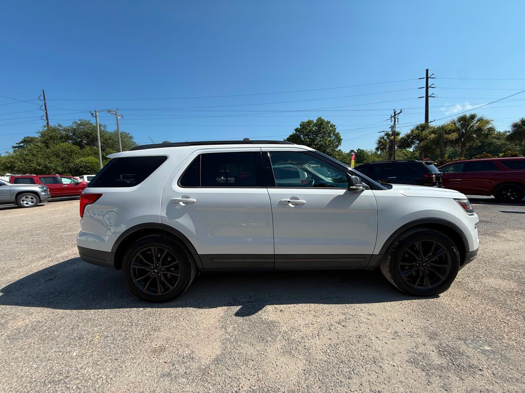 2019 Ford Explorer Image 8