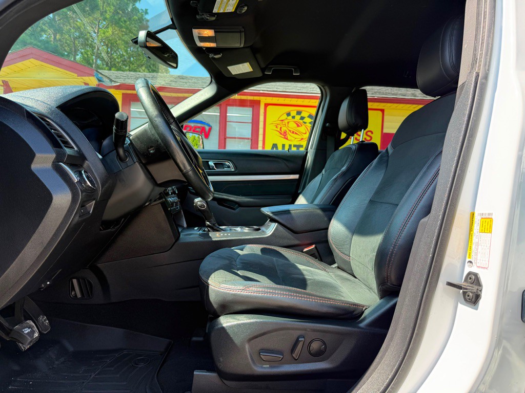 2019 Ford Explorer Image 13