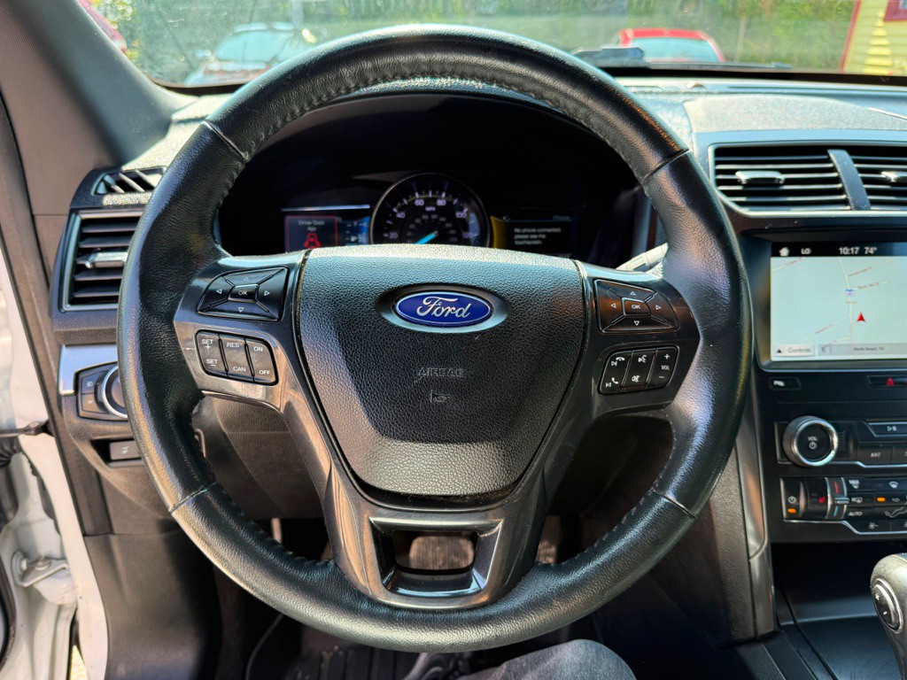 2019 Ford Explorer Image 16