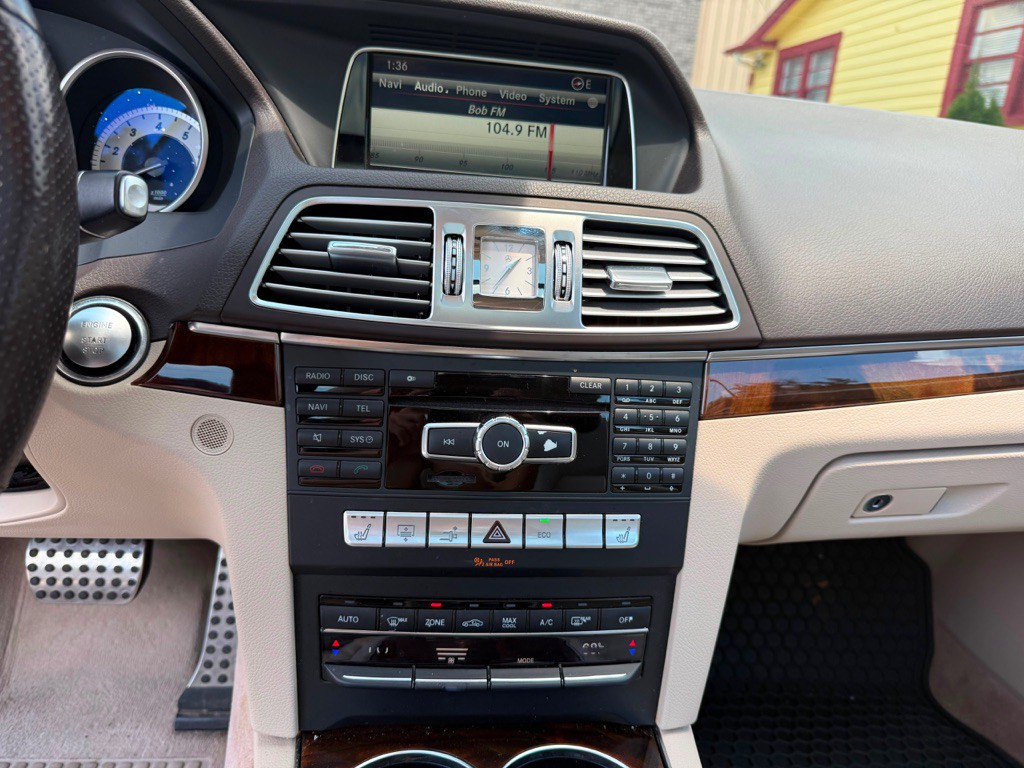 2014 Mercedes-Benz E-Class Image 16