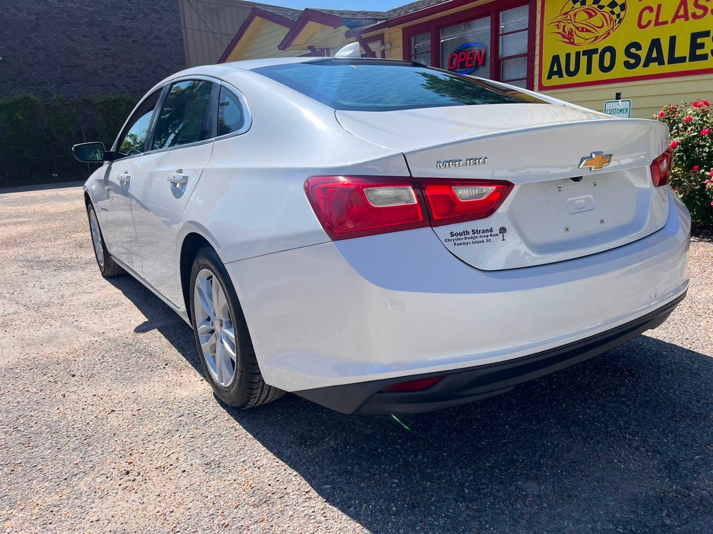 2016 Chevrolet Malibu Image 3
