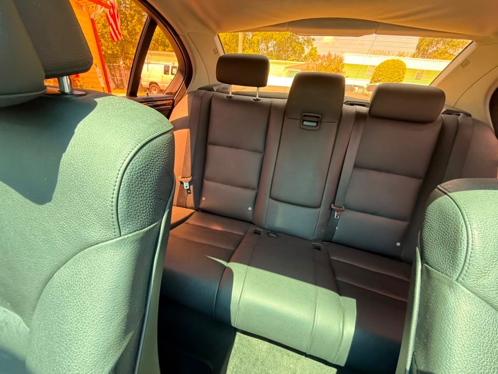 2010 BMW 5 Series Image 16
