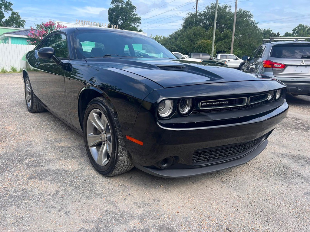 2016 Dodge Challenger Image 2