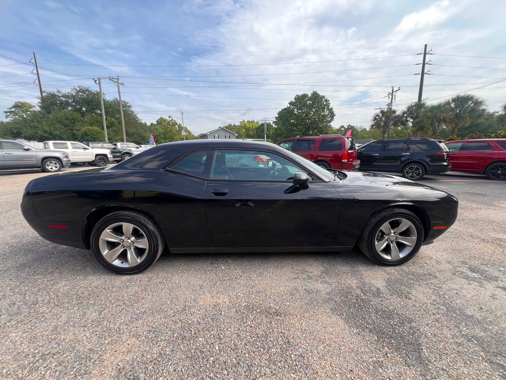 2016 Dodge Challenger Image 7