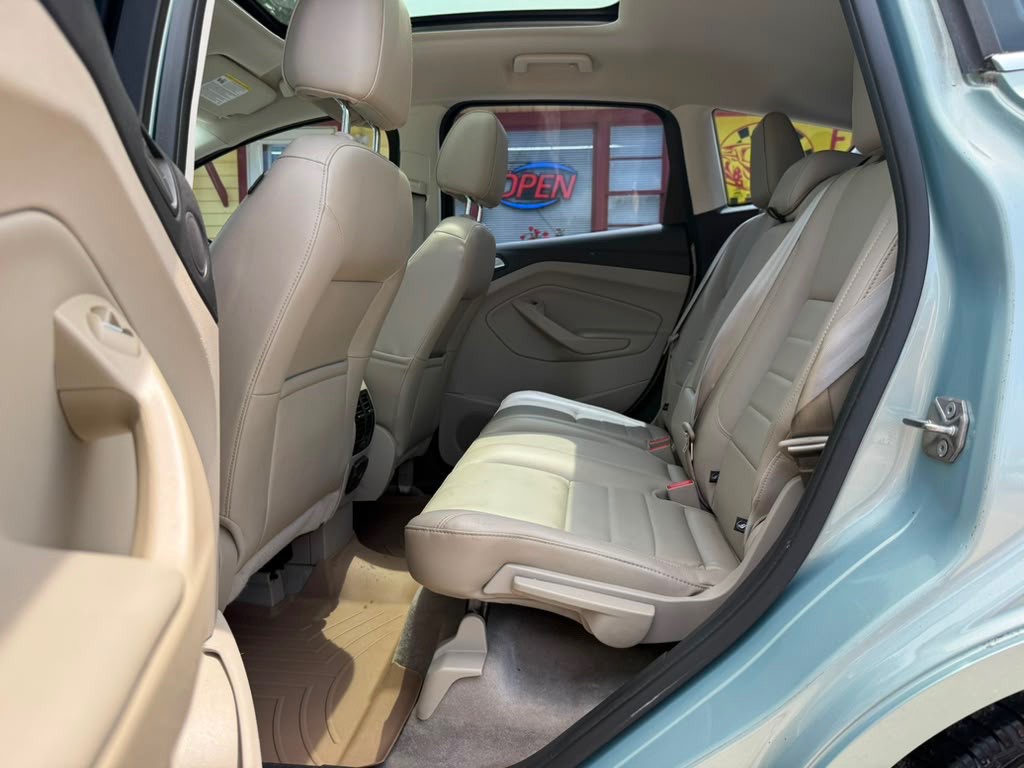 2014 Ford C-Max Image 21