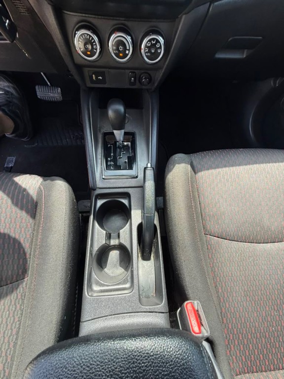 2018 Mitsubishi Outlander Image 15