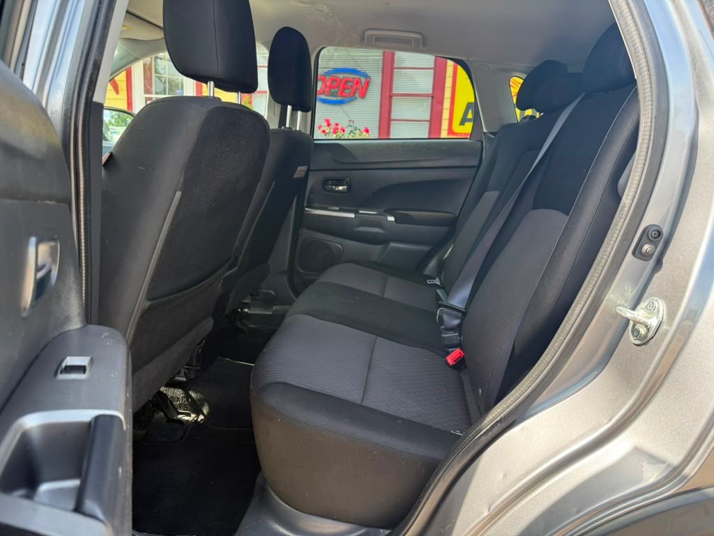 2018 Mitsubishi Outlander Image 22