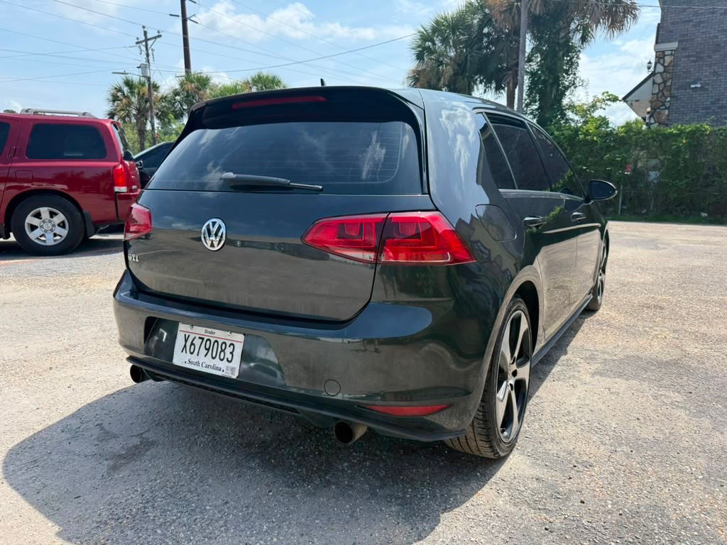 2017 Volkswagen GTI Image 5