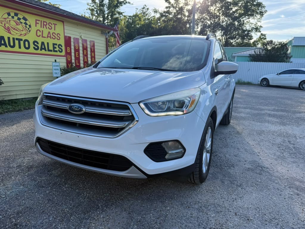 2017 Ford Escape Image 1