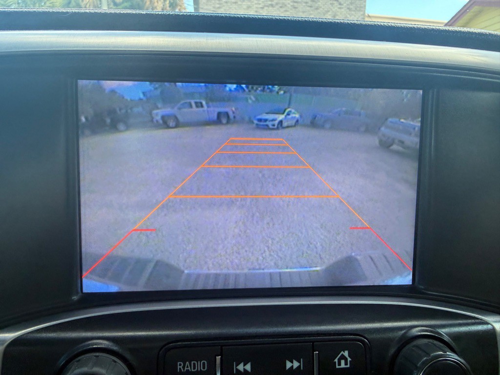 2015 GMC Sierra Image 18