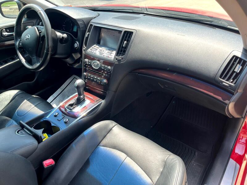 2012 INFINITI G37 Image 8