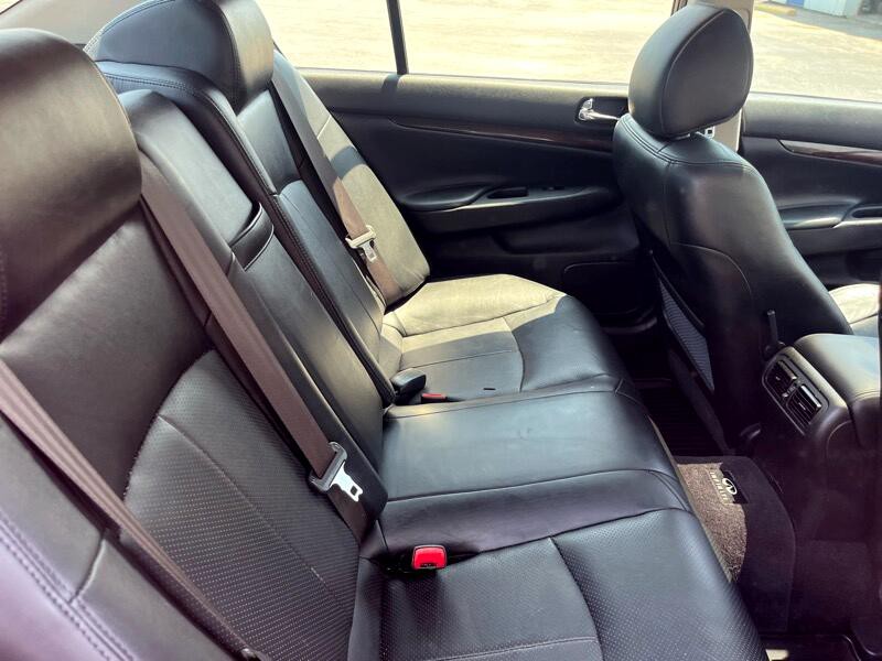 2012 INFINITI G37 Image 12
