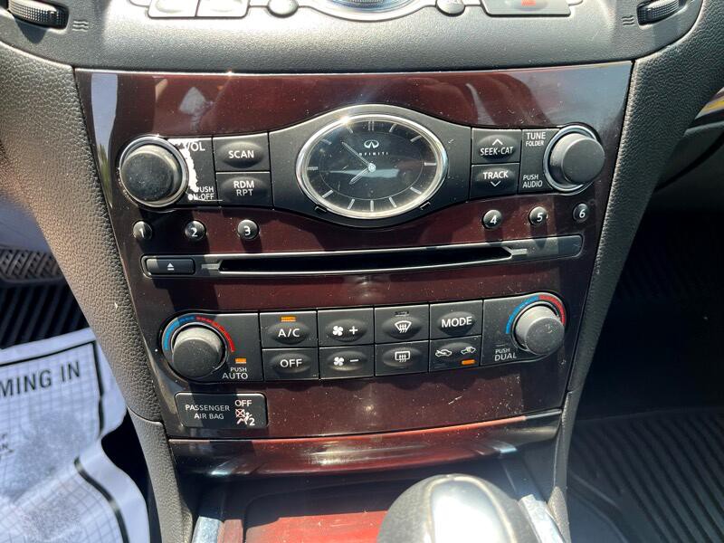 2012 INFINITI G37 Image 17