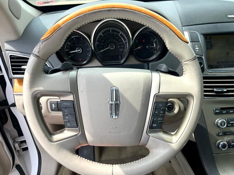 2010 Lincoln MKT Image 20