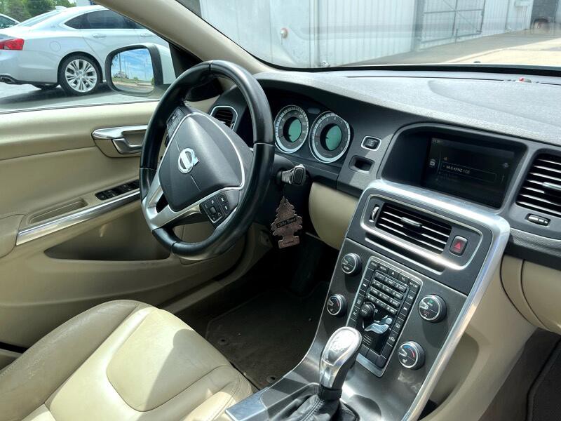 2013 Volvo S40 Image 11