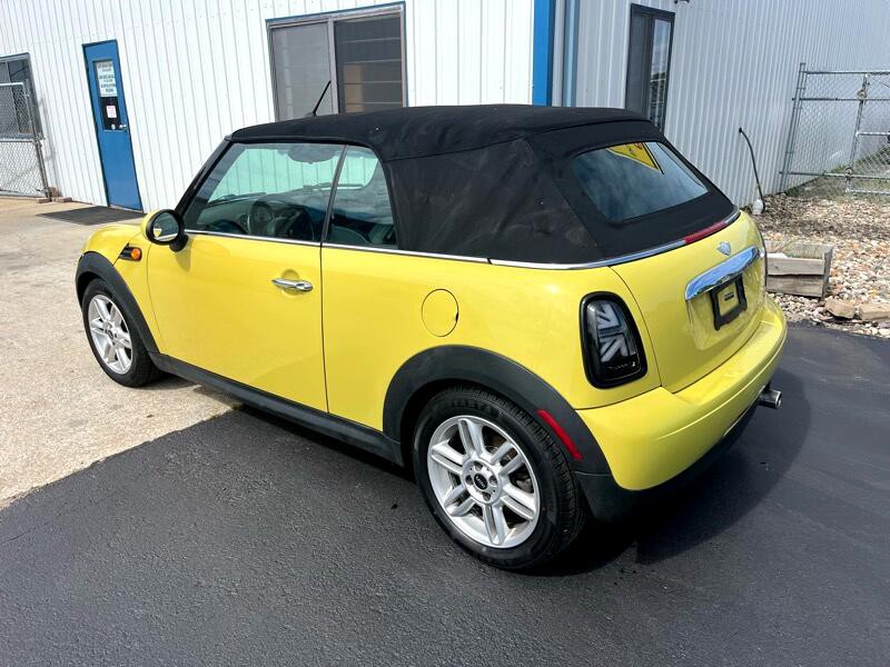 2011 MINI Cooper Image 7