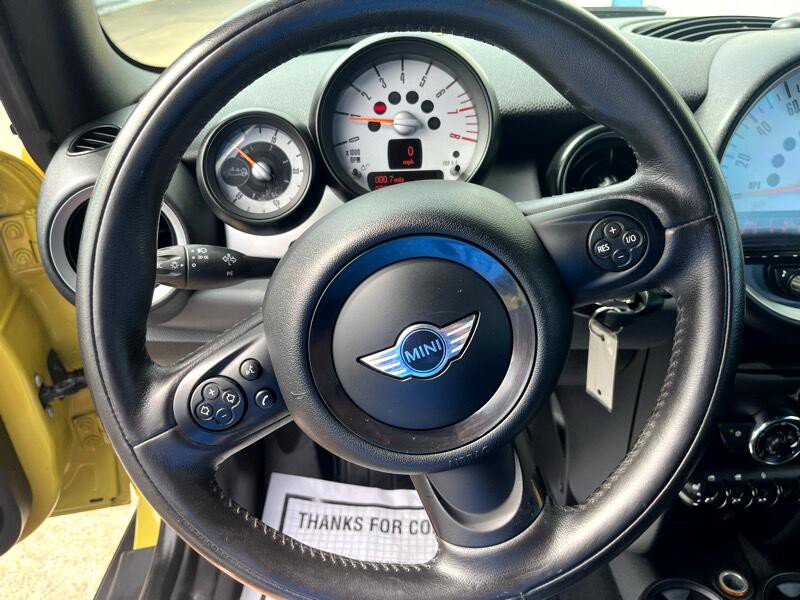 2011 MINI Cooper Image 16