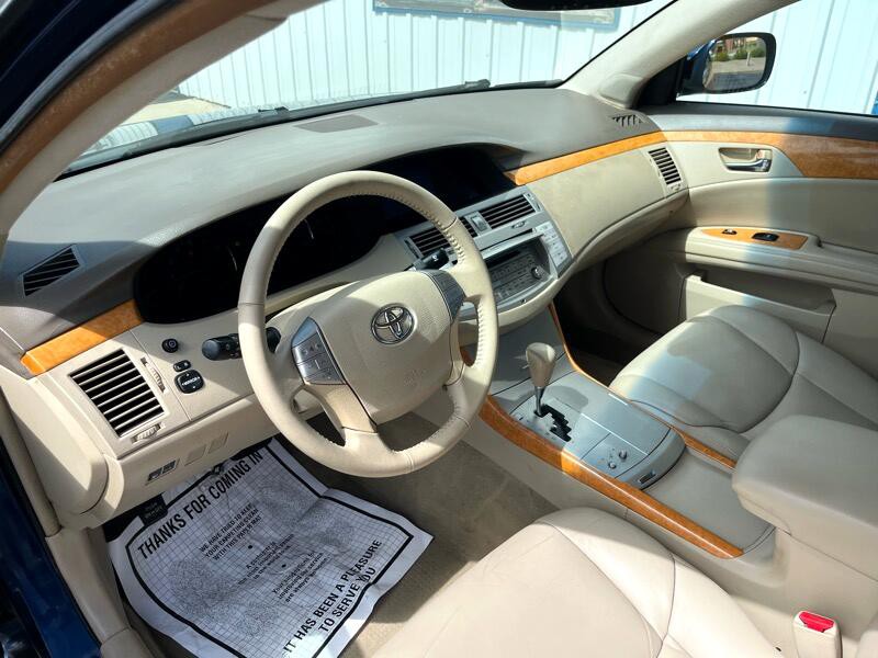 2007 Toyota Avalon Image 10