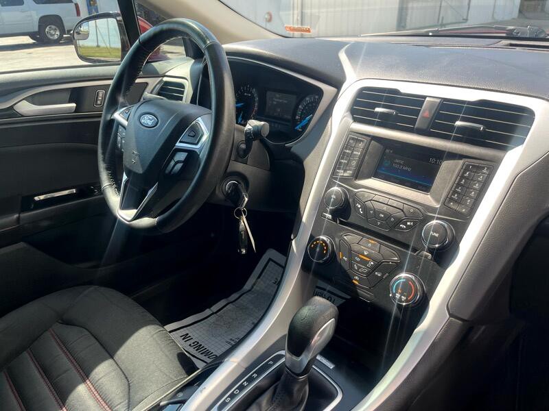 2014 Ford Fusion Image 10