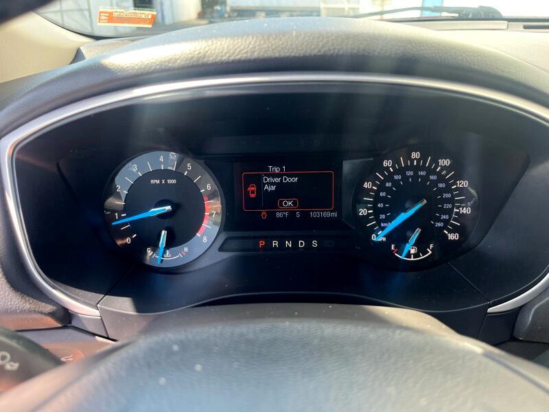 2014 Ford Fusion Image 16