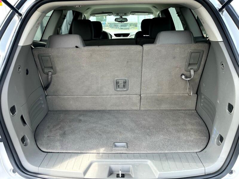2017 Chevrolet Traverse Image 8