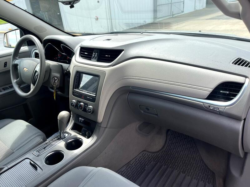 2017 Chevrolet Traverse Image 9