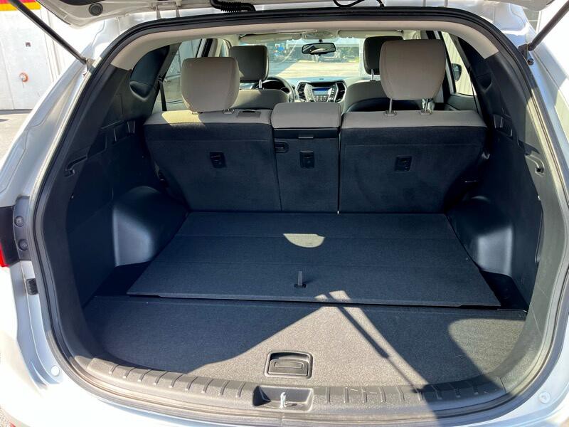 2014 Hyundai Santa Fe Image 8
