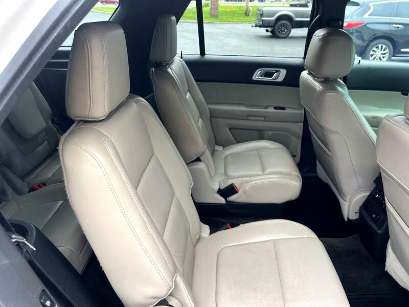 2011 Ford Explorer Image 13