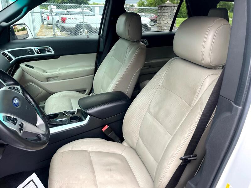2011 Ford Explorer Image 17