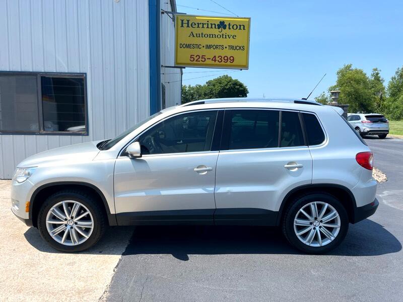 2011 Volkswagen Tiguan Image 1