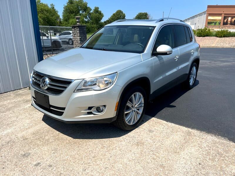 2011 Volkswagen Tiguan Image 2
