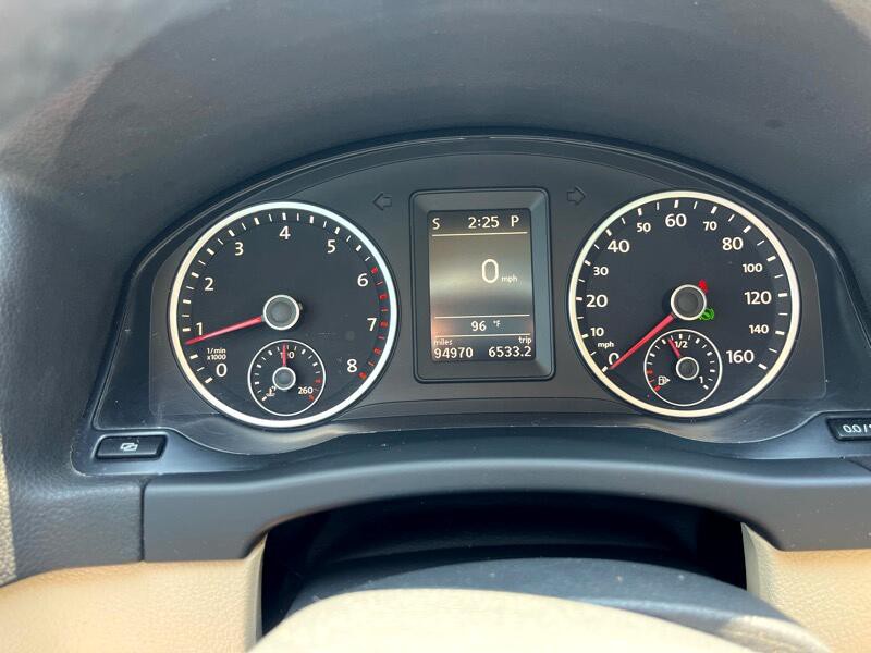 2011 Volkswagen Tiguan Image 20