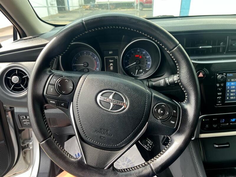 2016 Scion iM Image 21