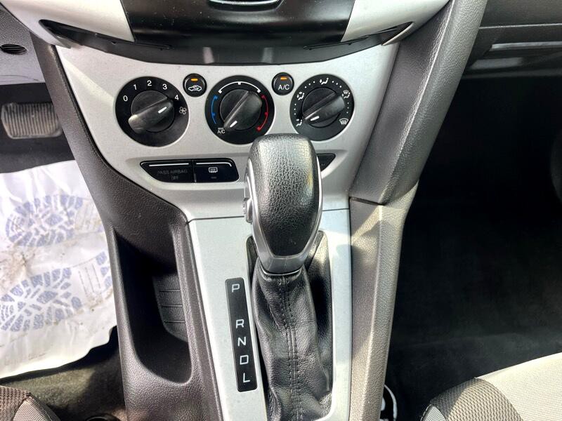 2014 Ford Focus Image 16