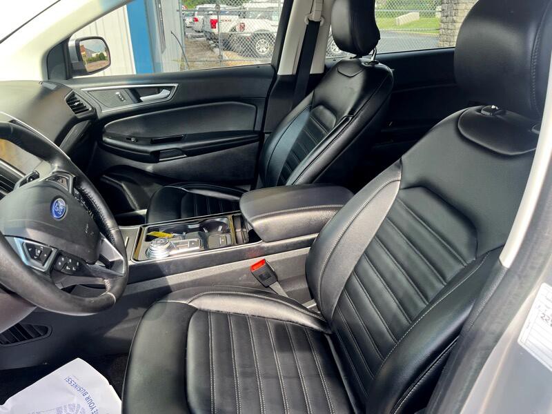 2019 Ford Edge Image 15