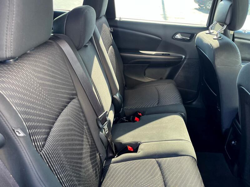 2011 Dodge Journey Image 9