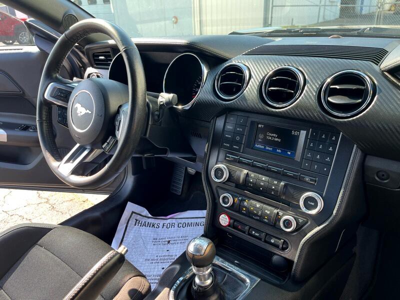 2017 Ford Mustang Image 10