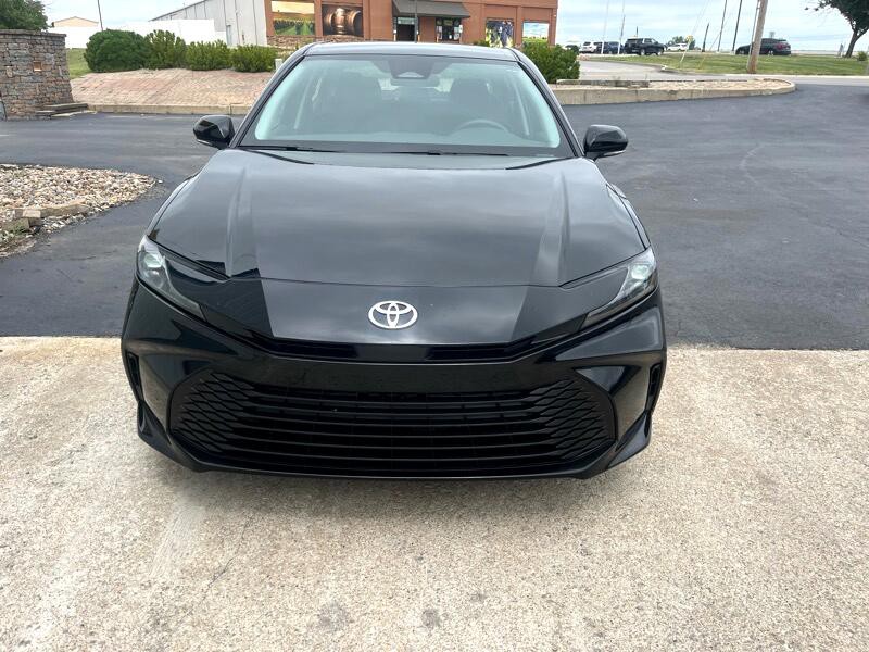 2025 Toyota Camry Image 3