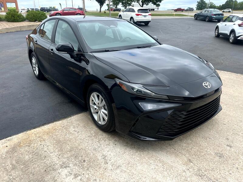 2025 Toyota Camry Image 4