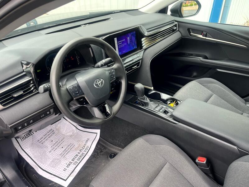 2025 Toyota Camry Image 13