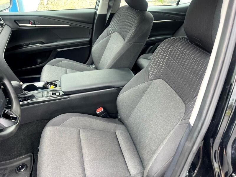 2025 Toyota Camry Image 14